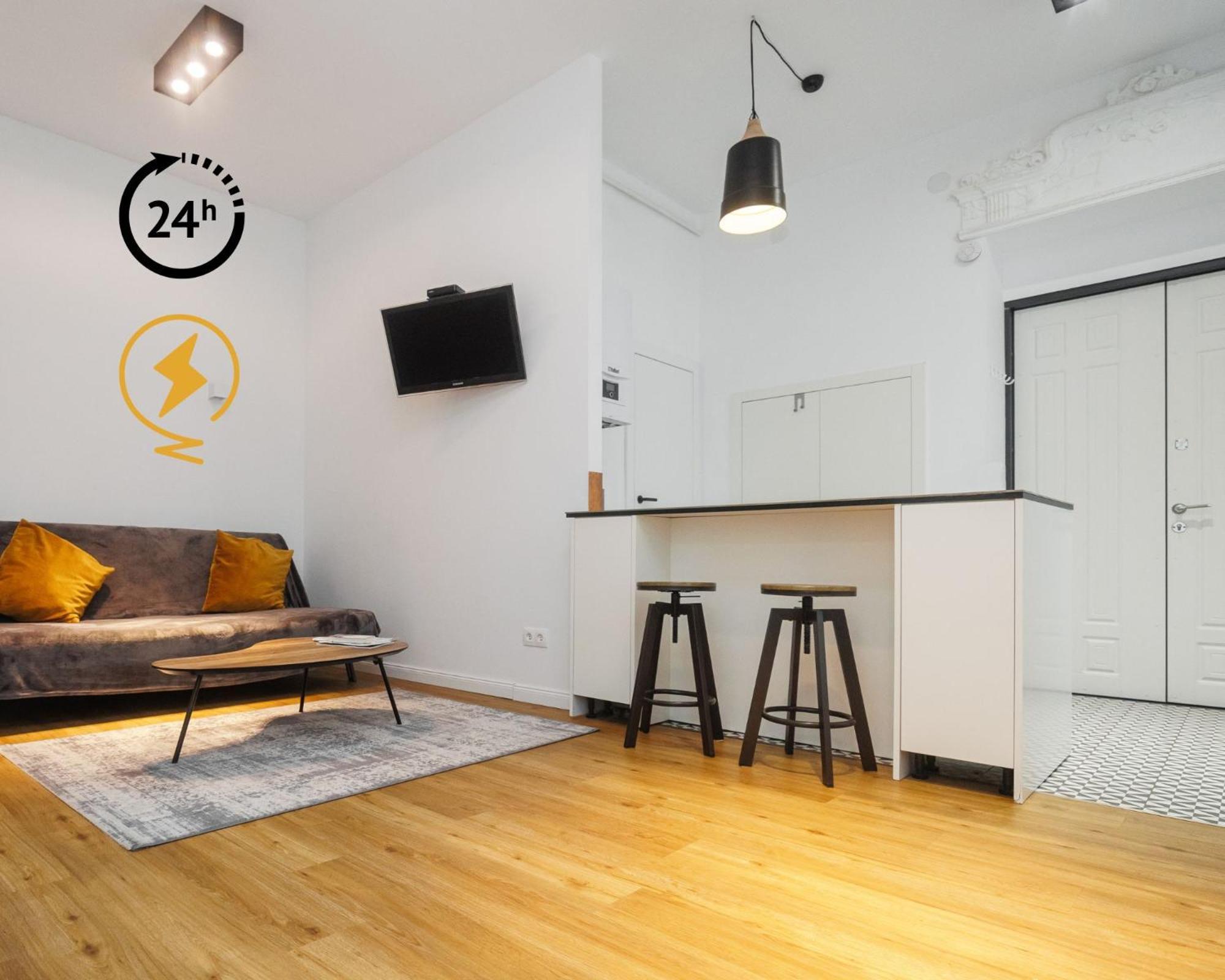 Well Located Cozy Place Lviv